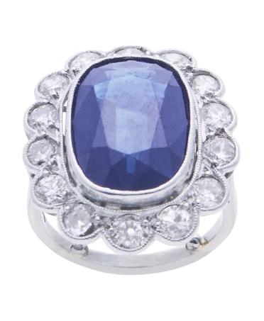 SHINY MARGUERITE ring in 18-karat white gold. Available at VIRTU LUXURY.