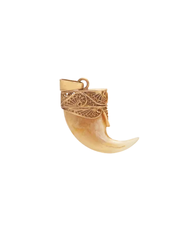 The TIGER CLAW pendant is an impressive piece, with a realistic and authentic claw.
