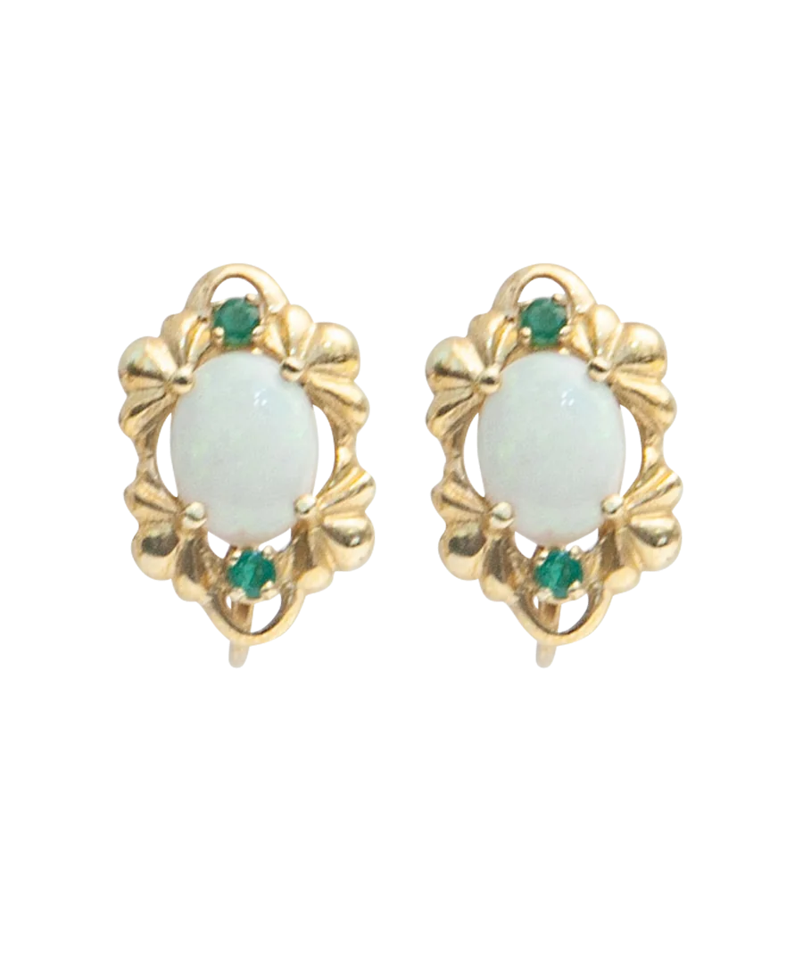 The OPAL EMERALD earrings embody the natural beauty of these two gems.
