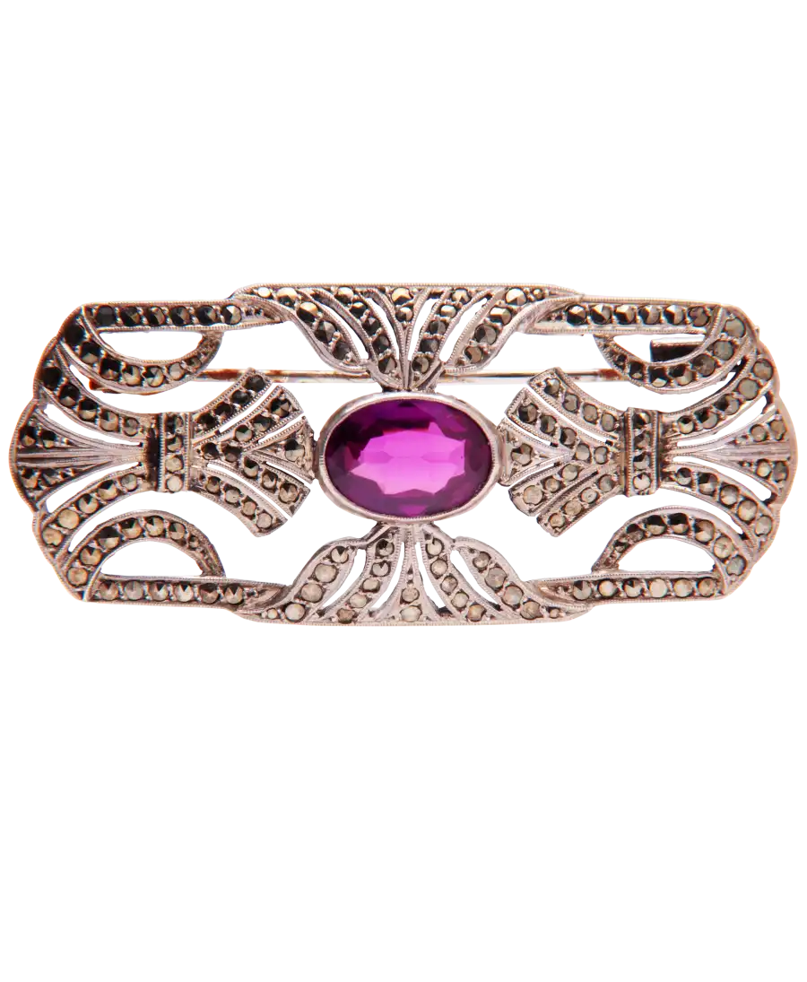 Belle broche vintage est une broche qui vous sublimera, cela ne fait aucun doute. Belle broche vintage est une broche qui vous sublimera, cela ne fait aucun doute.