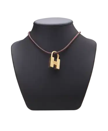 H 2000 Necklace - Hermès brand - yellow gold padlock - yellow gold hook clasp
