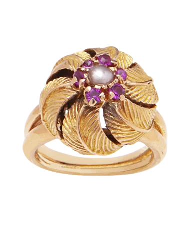 Palmier Fleuri is an 18 Karat yellow gold ring with a floral design. Available at VIRTU LUXURY.