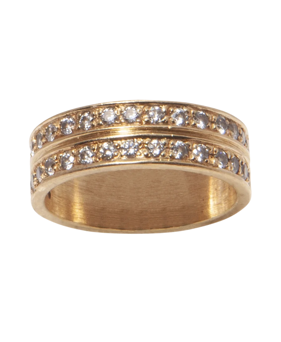18K yellow gold full eternity double wedding band with brilliant diamonds at VIRTU LUXURY 18K yellow gold full eternity double wedding band with brilliant diamonds at VIRTU LUXURY